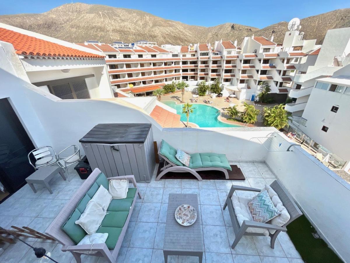 Sea View Penthouse With Large Terrace Daire Los Cristianos  Dış mekan fotoğraf