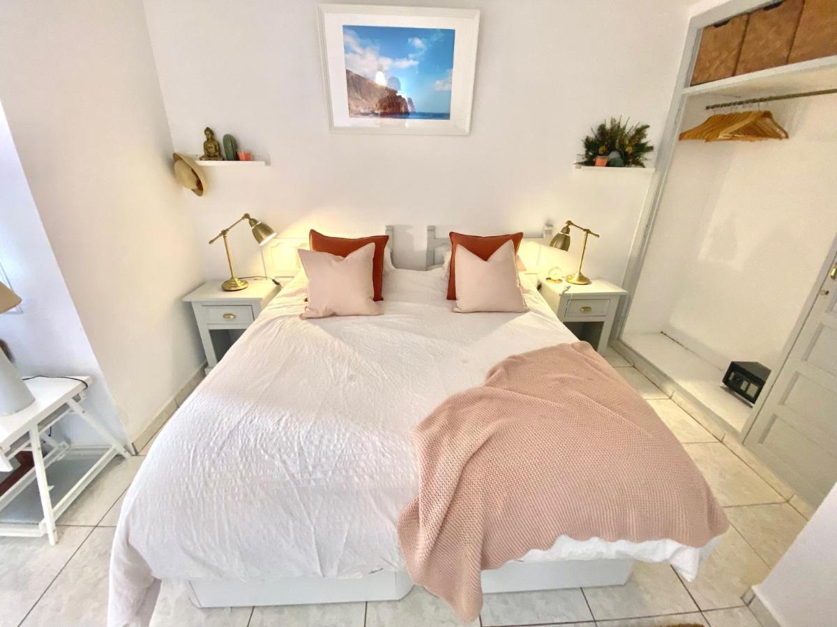 Sea View Penthouse With Large Terrace Daire Los Cristianos  Dış mekan fotoğraf