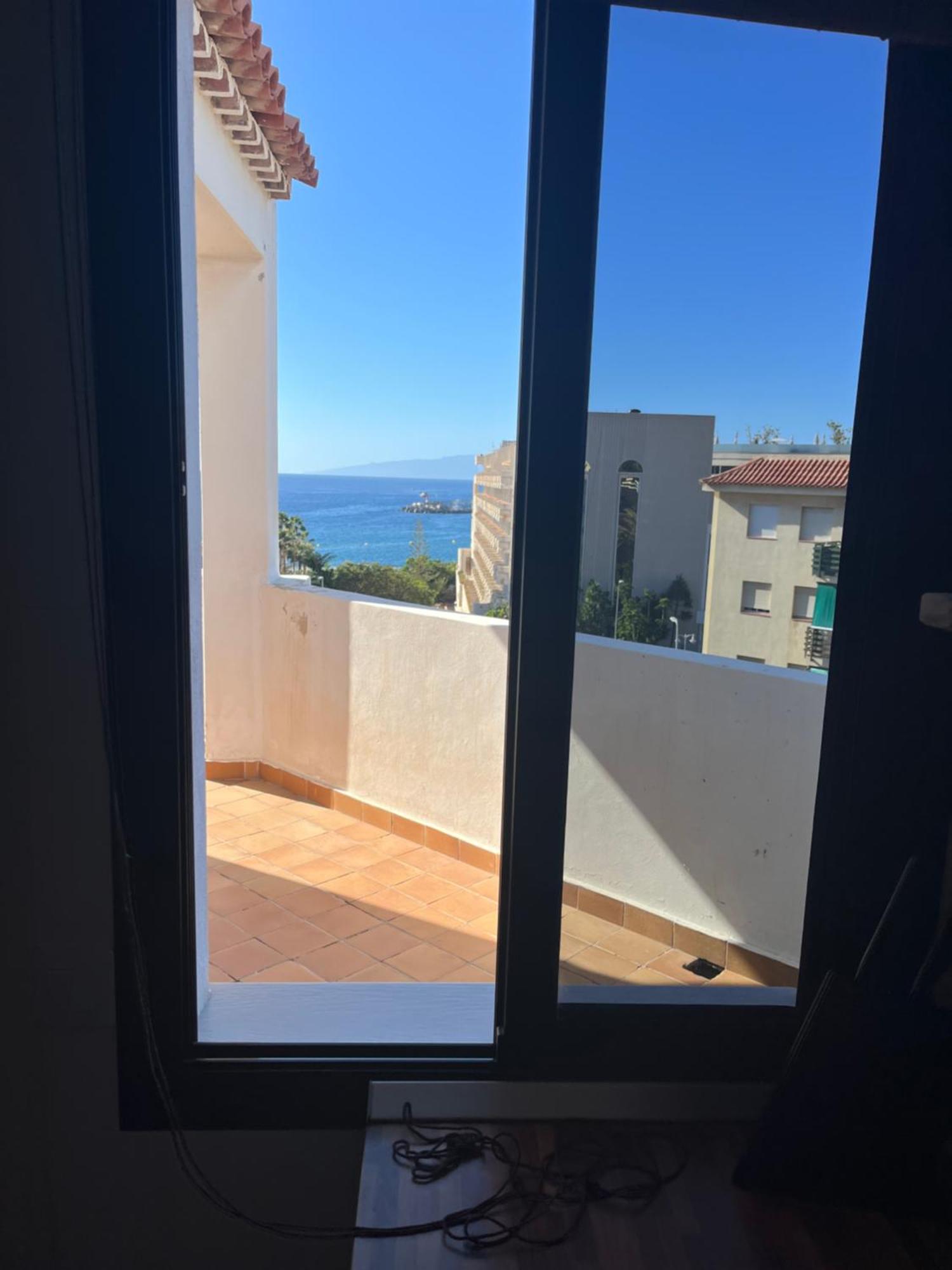 Sea View Penthouse With Large Terrace Daire Los Cristianos  Dış mekan fotoğraf