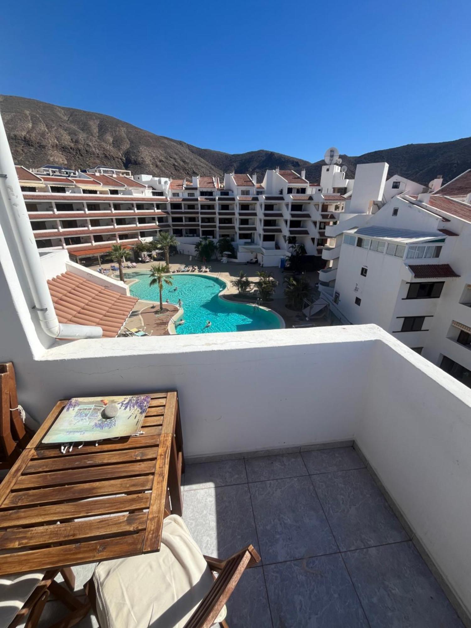 Sea View Penthouse With Large Terrace Daire Los Cristianos  Dış mekan fotoğraf